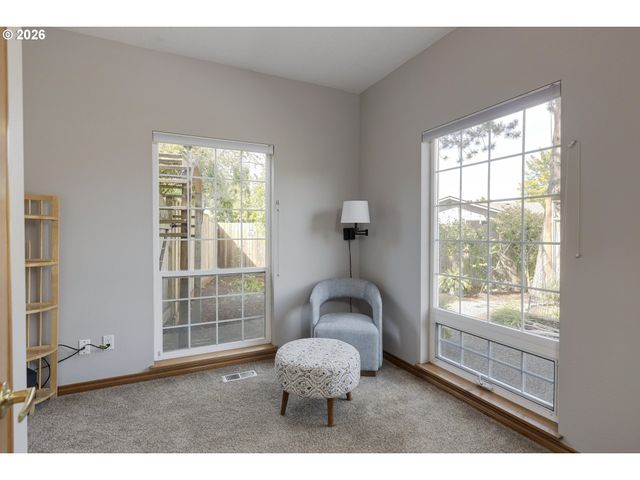 1941 Sw Westvale Ct, Mc Minnville, OR 97128