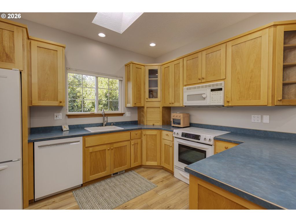 Image 12 of property listing at 1941 Sw Westvale Ct, Mc Minnville, OR 97128