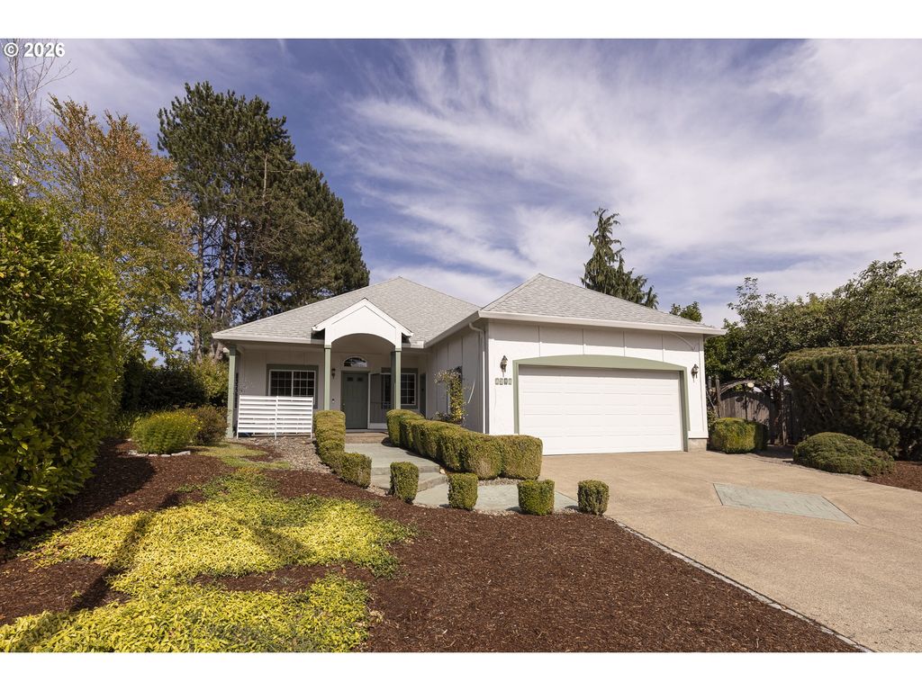 Image 2 of property listing at 1941 Sw Westvale Ct, Mc Minnville, OR 97128