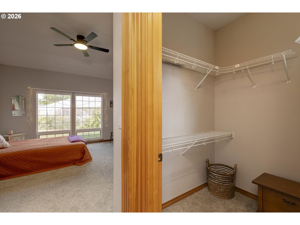 Image 21 of property listing at 1941 Sw Westvale Ct, Mc Minnville, OR 97128