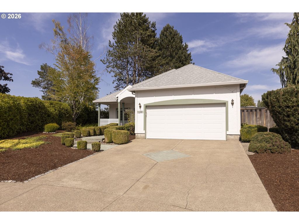Image 3 of property listing at 1941 Sw Westvale Ct, Mc Minnville, OR 97128