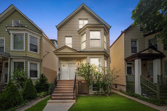 2707 N Ridgeway Avenue 1, Chicago, IL 60647