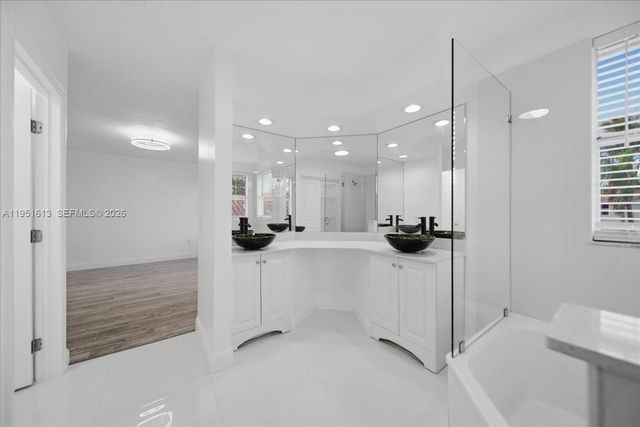 13209 NW 12th Ct, Sunrise, FL 33323