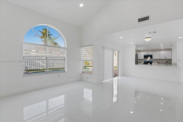 13209 NW 12th Ct, Sunrise, FL 33323