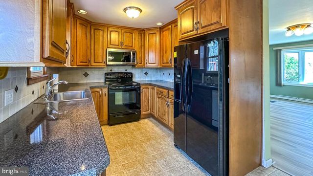 145 PENNYPACKER RD, Mohnton, PA 19540