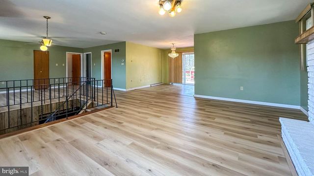 145 PENNYPACKER RD, Mohnton, PA 19540