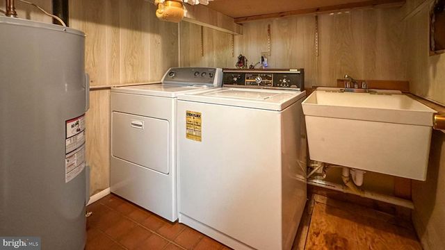 145 PENNYPACKER RD, Mohnton, PA 19540