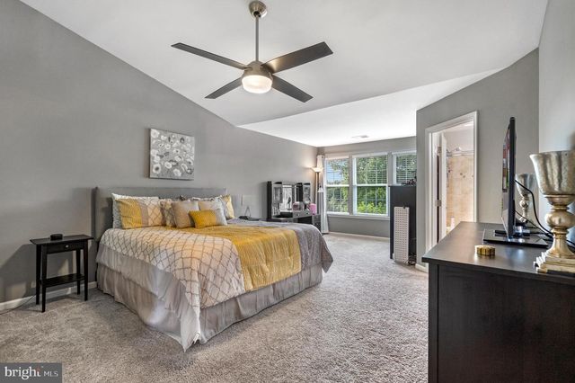 25 DON QUIXOTE DR, Charles Town, WV 25414