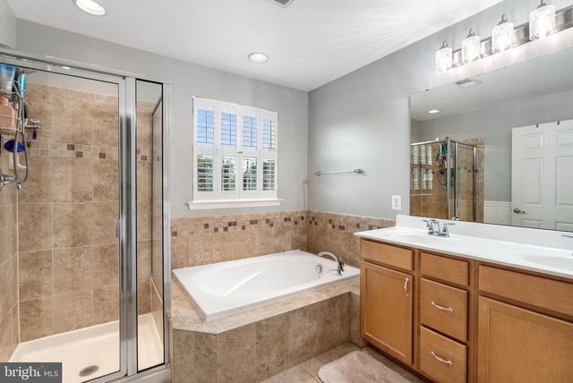 25 DON QUIXOTE DR, Charles Town, WV 25414