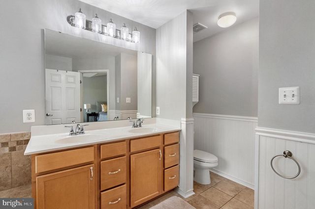 25 DON QUIXOTE DR, Charles Town, WV 25414