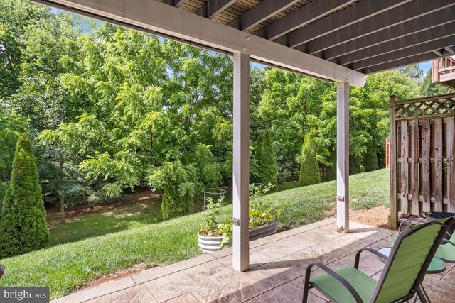 25 DON QUIXOTE DR, Charles Town, WV 25414
