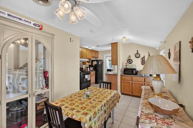 4209 28th St, Sacramento, CA 95820