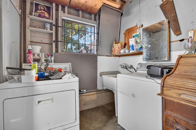 4209 28th St, Sacramento, CA 95820
