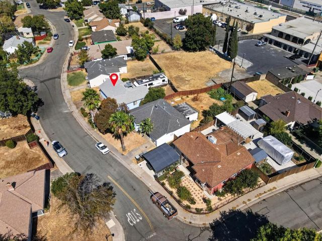 4209 28th St, Sacramento, CA 95820