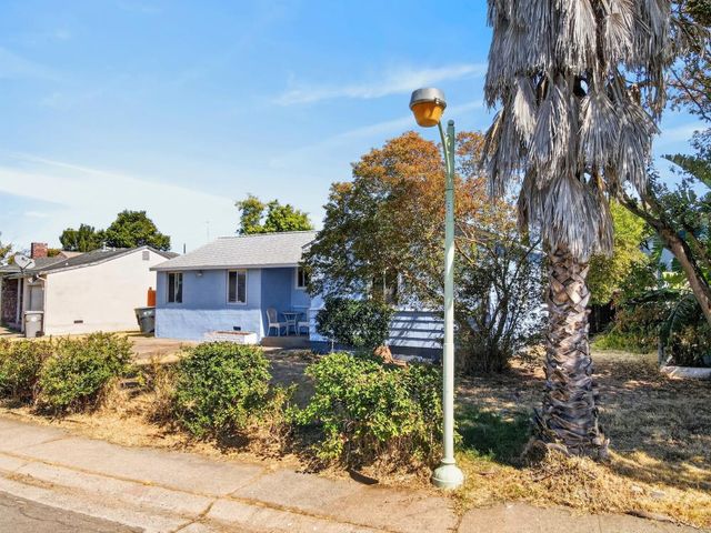 4209 28th St, Sacramento, CA 95820