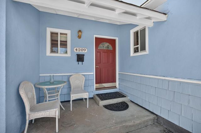 4209 28th St, Sacramento, CA 95820