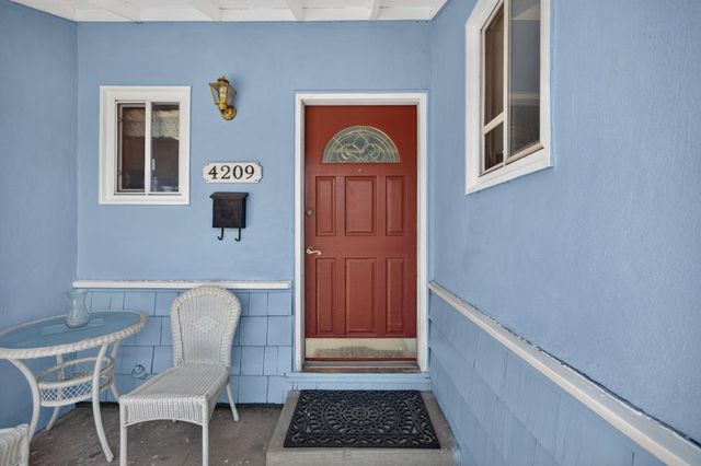 4209 28th St, Sacramento, CA 95820
