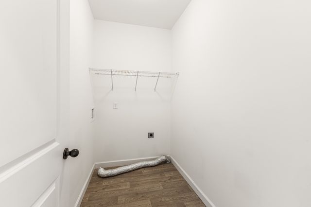 819 Hooper Rd, Charlotte, TN 37036