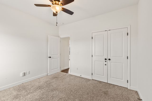 819 Hooper Rd, Charlotte, TN 37036