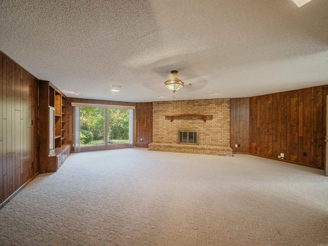 1718 Rock Creek Drive, Benton, AR 72019