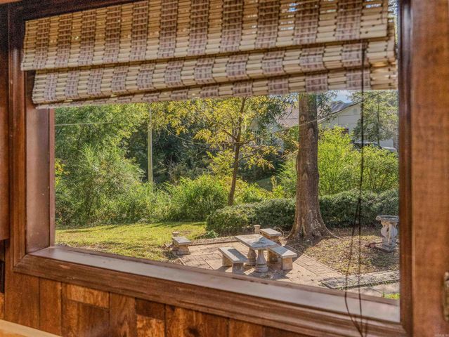 1718 Rock Creek Drive, Benton, AR 72019