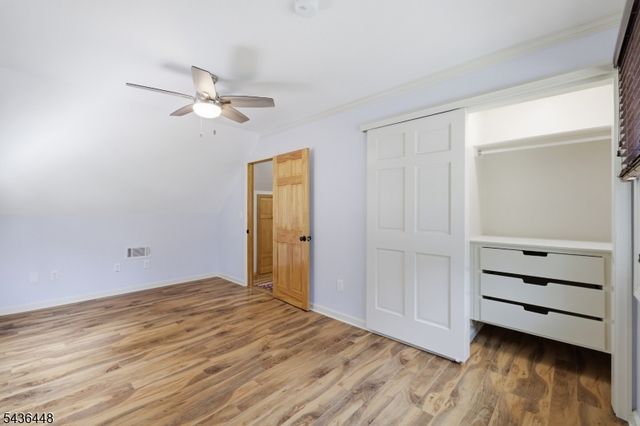 303 W End Ave, Hopatcong Boro, NJ 07843
