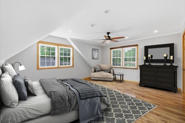 303 W End Ave, Hopatcong Boro, NJ 07843