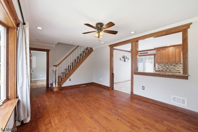 303 W End Ave, Hopatcong Boro, NJ 07843