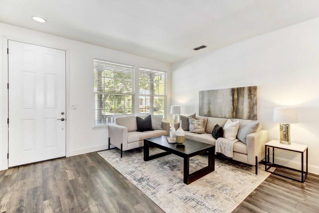 11732 Brook Valley Way, Rancho Cordova, CA 95742