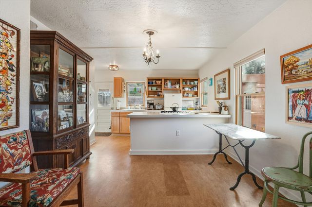 2334 Rio Grande Boulevard NW, Albuquerque, NM 87104