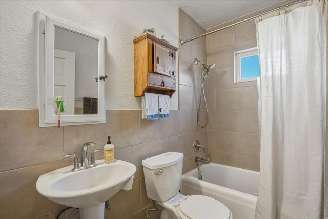 2334 Rio Grande Boulevard NW, Albuquerque, NM 87104