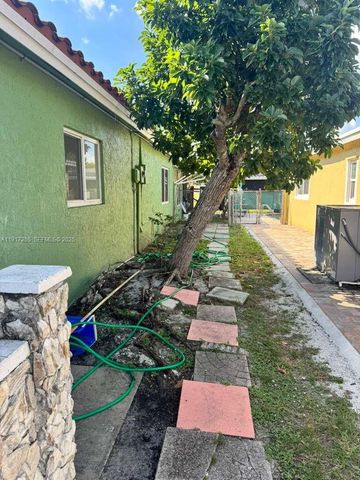 820 SW 49th Terrace, Margate, FL 33068