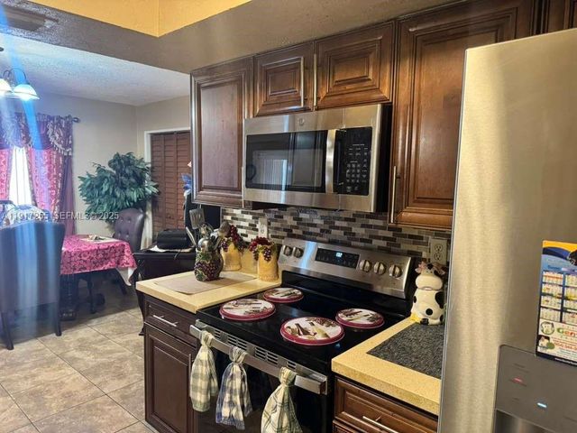 820 SW 49th Terrace, Margate, FL 33068