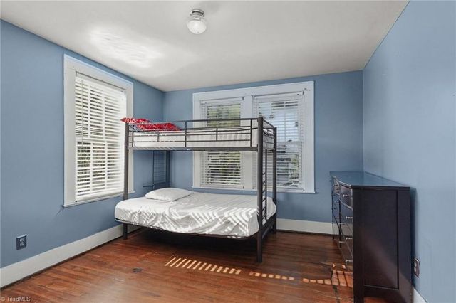 2842 N Patterson Avenue, Winston-salem, NC 27105