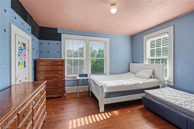 2842 N Patterson Avenue, Winston-salem, NC 27105