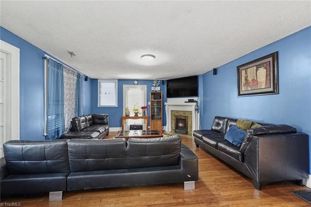 2842 N Patterson Avenue, Winston-salem, NC 27105