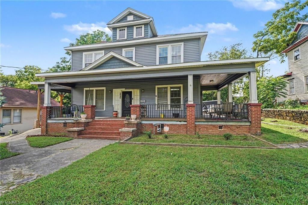 2842 N Patterson Avenue, Winston-salem, NC 27105