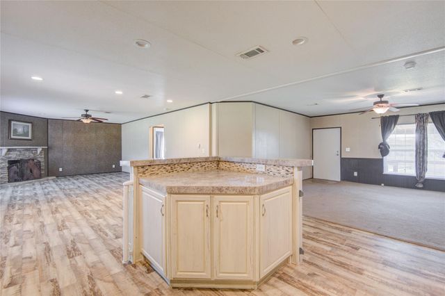 4049 County Road 450, West Columbia, TX 77486