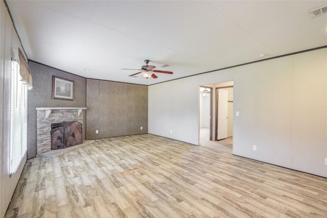 4049 County Road 450, West Columbia, TX 77486