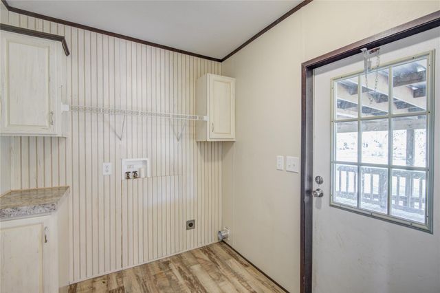 4049 County Road 450, West Columbia, TX 77486