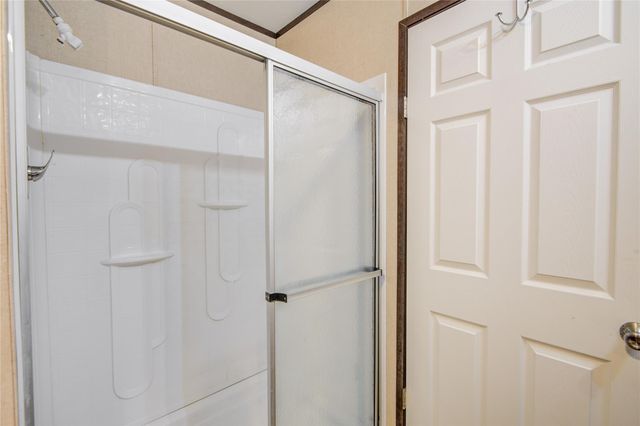 4049 County Road 450, West Columbia, TX 77486