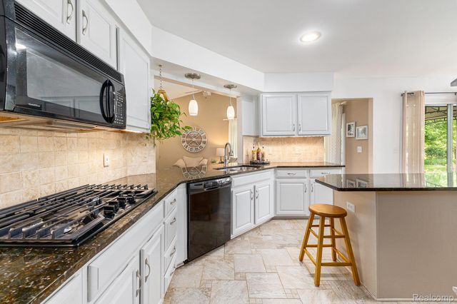 6907 KINGS MILL Drive, Canton Charter Township, MI 48187