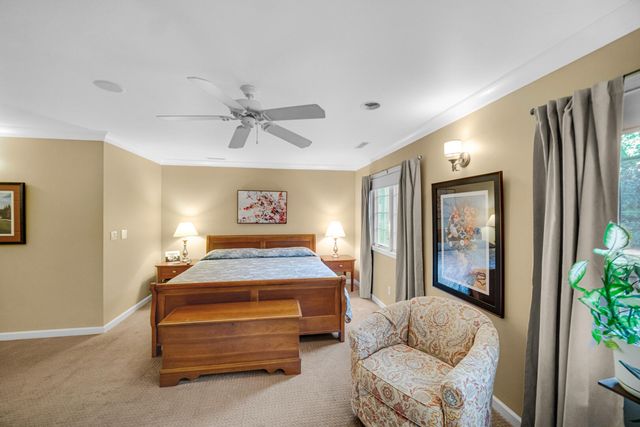 1077 Mission Hills Court, Chesterton, IN 46304
