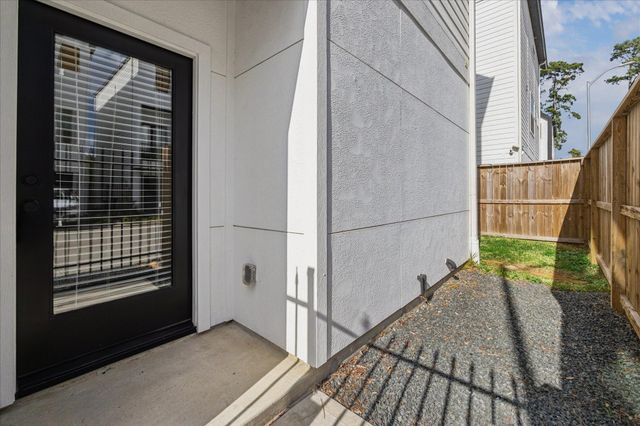 3710 Creekmont Gardens Lane, Houston, TX 77091