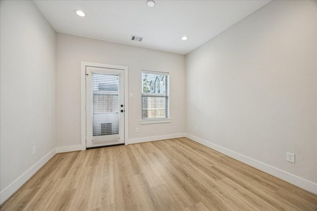 3710 Creekmont Gardens Lane, Houston, TX 77091