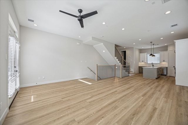 3710 Creekmont Gardens Lane, Houston, TX 77091