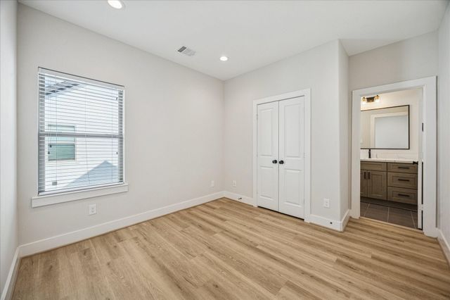 3710 Creekmont Gardens Lane, Houston, TX 77091