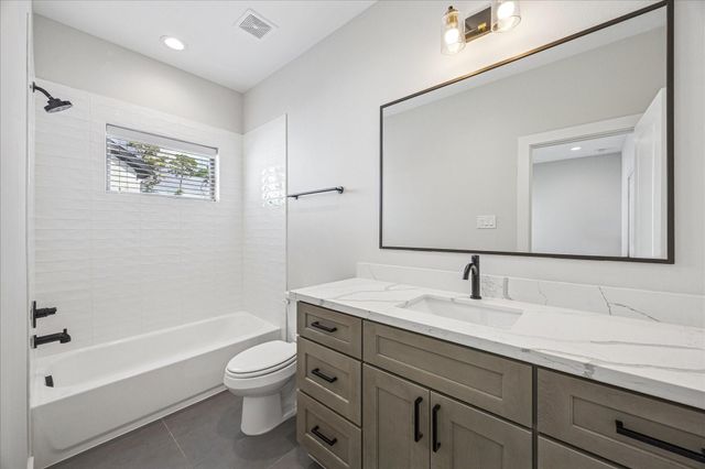 3710 Creekmont Gardens Lane, Houston, TX 77091