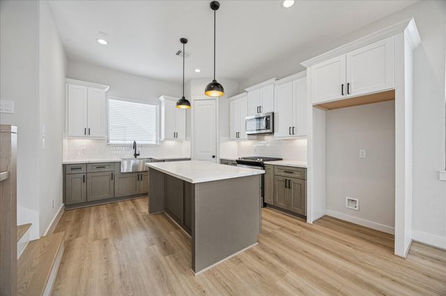 3710 Creekmont Gardens Lane, Houston, TX 77091