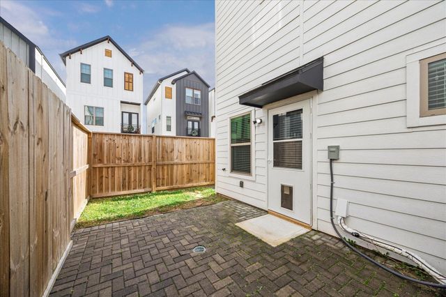 3710 Creekmont Gardens Lane, Houston, TX 77091